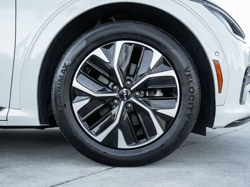 Used 2023 Kia EV6 GT-Line image 27