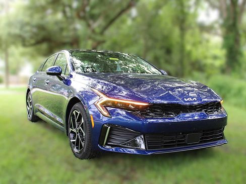 New 2025 Kia K5 EX image 3