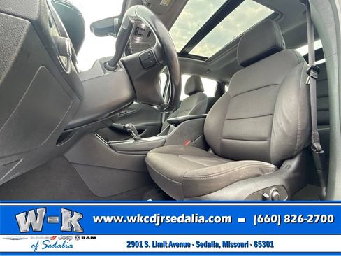 Used 2018 Chevrolet Malibu LT FWD image 20