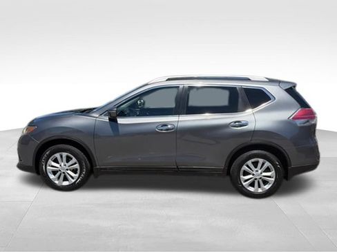 Used 2015 Nissan Rogue SV w/ SV Premium Package FWD image 32