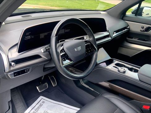 Certified 2026 Cadillac Vistiq Sport AWD/4WD image 15