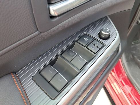 Used 2021 Toyota Sienna XSE image 15