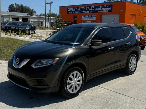 Used 2015 Nissan Rogue S FWD image 2