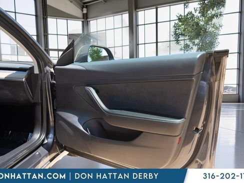 Used 2021 Tesla Model 3 Standard Range Plus RWD image 21