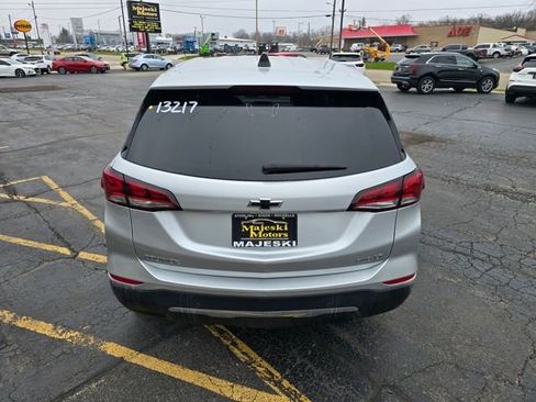 Used 2022 Chevrolet Equinox LT image 6