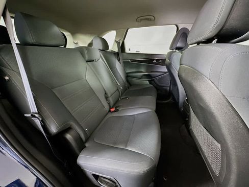 Used 2016 Kia Sorento LX image 32