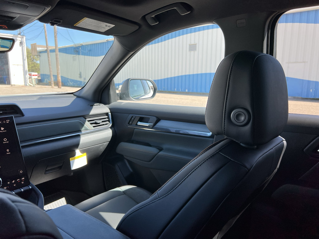 New 2026 GMC Terrain AT4 w/ Convenience Package III AWD/4WD image 37