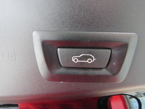 Used 2020 Rolls-Royce Cullinan AWD/4WD image 27