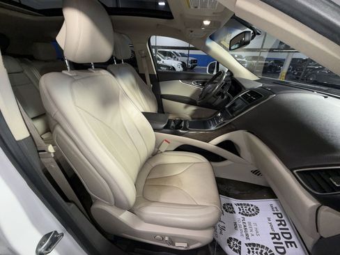 Used 2018 Lincoln MKX Reserve AWD/4WD image 27