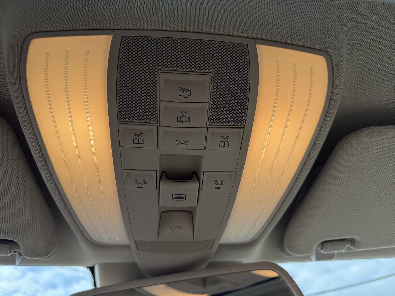 Used 2014 Mercedes-Benz E 350 4MATIC Sedan image 22