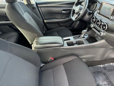 Used 2024 Nissan Sentra SV image 14