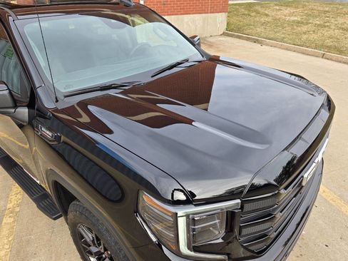 Used 2025 GMC Sierra 1500 Elevation w/ Elevation Premium Package AWD/4WD image 7