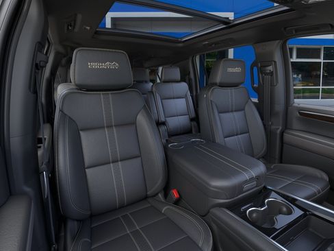 New 2026 Chevrolet Suburban High Country AWD/4WD image 40