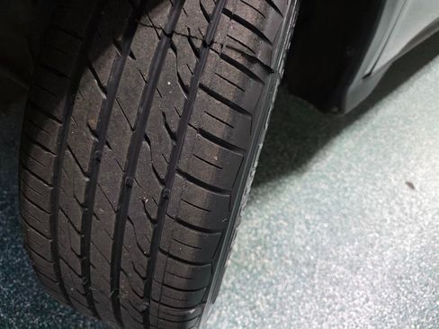 Used 2021 Honda HR-V LX image 13