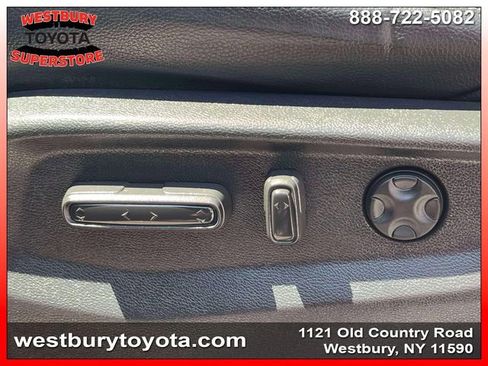 Used 2023 Honda Odyssey Touring image 19