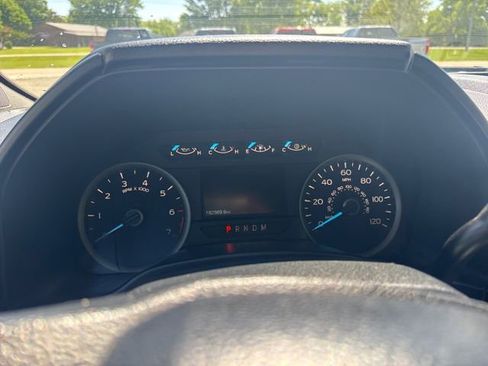 Used 2019 Ford F150 XLT w/ Equipment Group 302A Luxury AWD/4WD image 16