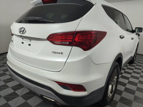 Used 2018 Hyundai Santa Fe Sport FWD image 5