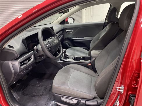 Used 2025 Kia K4 FWD image 11