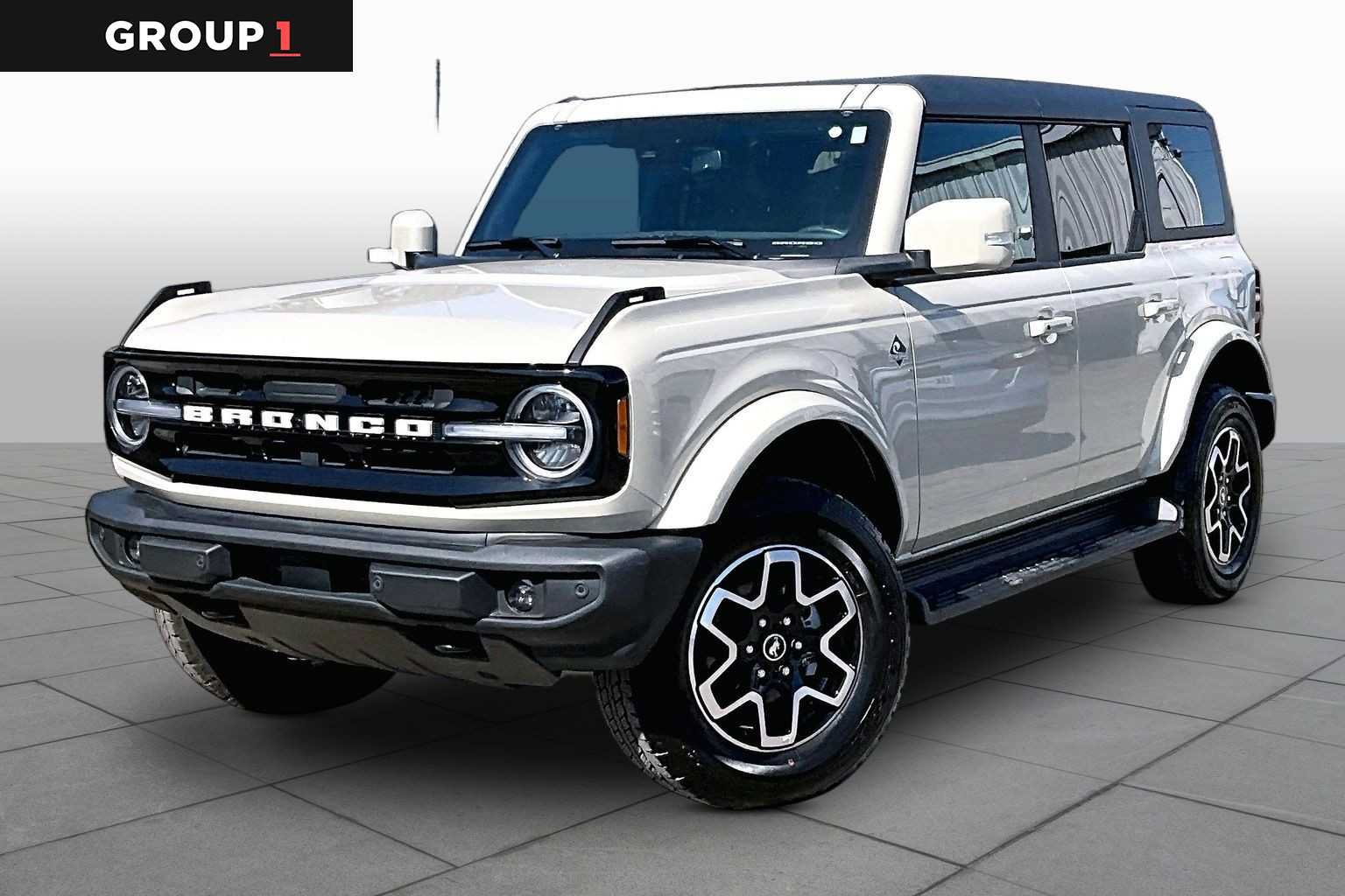 Certified 2025 Ford Bronco Outer Banks AWD/4WD image 1