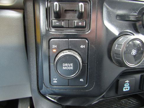 Used 2024 Ford F250 XLT w/ FX4 Off-Road Package image 26