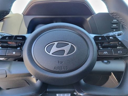 Used 2025 Hyundai Elantra Sport image 15