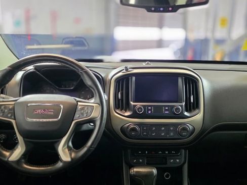 Used 2020 GMC Canyon Denali image 12