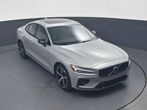 Used 2024 Volvo S60 B5 Core w/ Climate Package FWD image 33