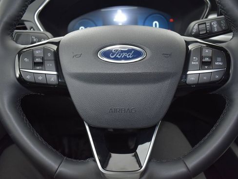 Used 2024 Ford Escape Platinum AWD/4WD image 13