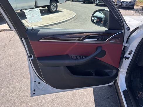 Used 2022 BMW X3 xDrive30i w/ Premium Package AWD/4WD image 14