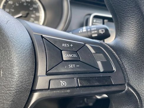 Used 2023 Nissan Kicks S FWD image 27