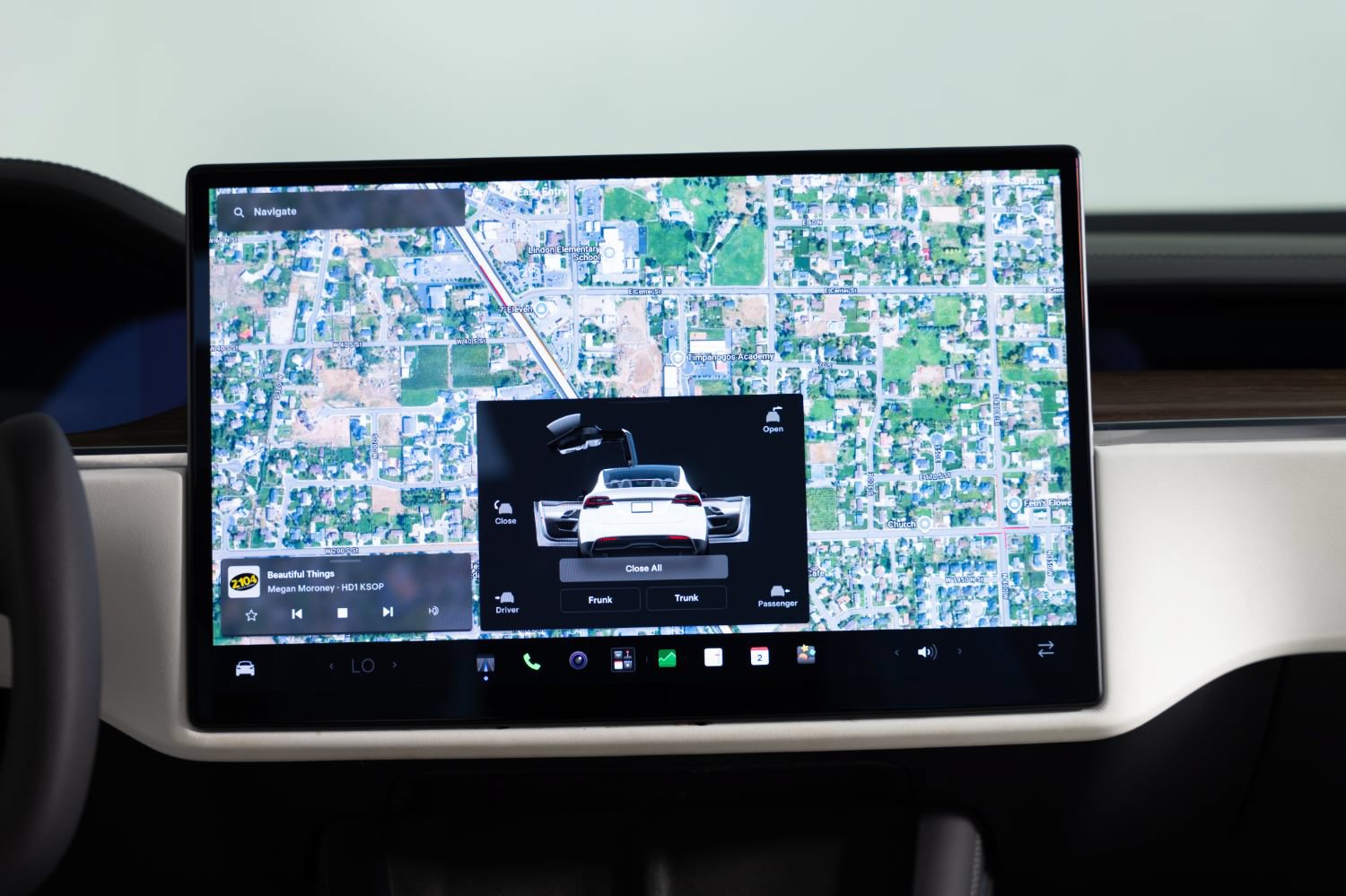 Used 2023 Tesla Model X AWD/4WD image 35