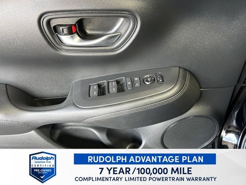 Certified 2024 Honda HR-V LX image 12