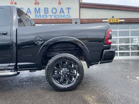 Used 2022 RAM 2500 Laramie w/ Night Edition AWD/4WD image 4