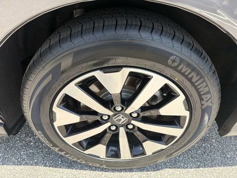 Used 2025 Honda Odyssey EX-L image 30