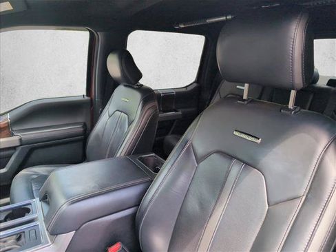 Used 2017 Ford F150 Platinum w/ Equipment Group 701A Luxury AWD/4WD image 9