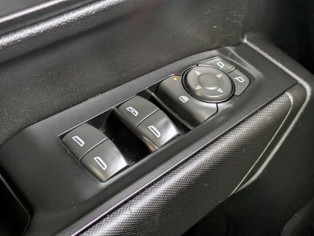 Used 2019 Chevrolet Silverado 1500 Custom Trail Boss w/ Custom Convenience Package AWD/4WD image 29