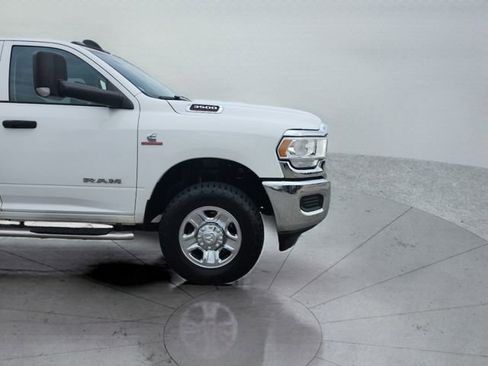 Used 2020 RAM 3500 Tradesman w/ Chrome Appearance Group image 30