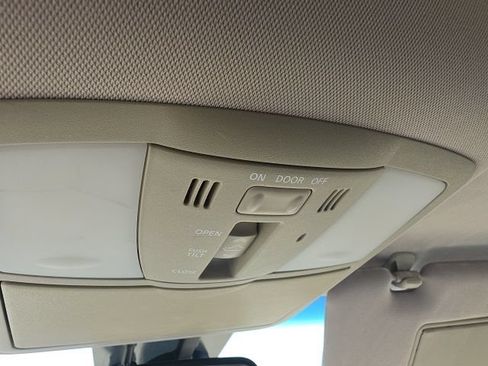 Used 2012 Nissan Murano LE w/ Platinum Pkg FWD image 21