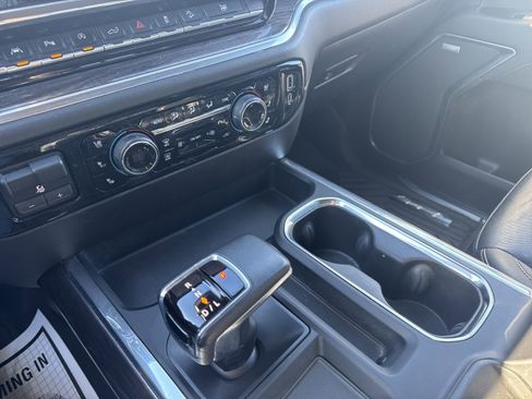 Used 2022 Chevrolet Silverado 1500 LTZ w/ LTZ Premium Package image 16