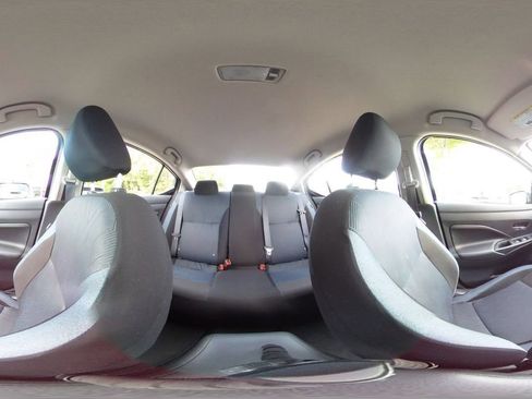 Used 2025 Nissan Versa SV FWD image 41