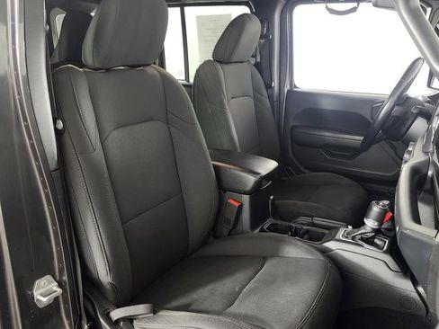 Used 2019 Jeep Wrangler Unlimited Sport image 34