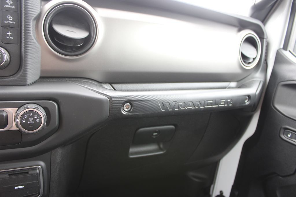 Used 2019 Jeep Wrangler Unlimited Sport S AWD/4WD image 49