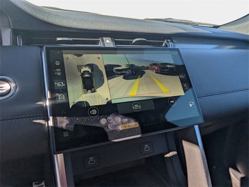 Used 2024 Land Rover Discovery Sport Dynamic SE image 24