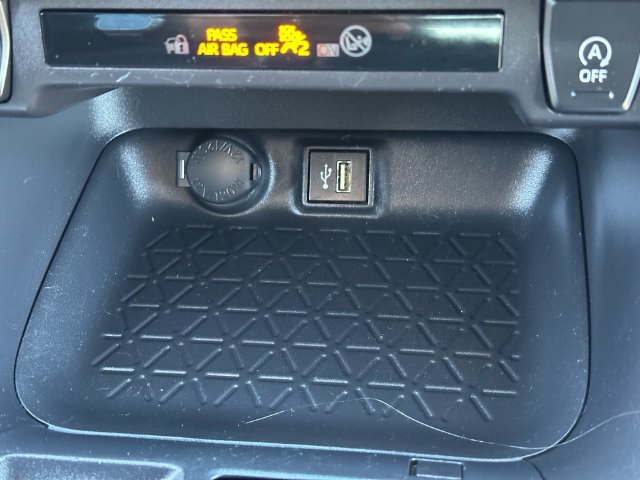 Certified 2025 Toyota RAV4 XLE AWD/4WD image 18