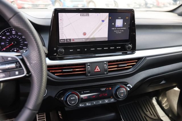 Used 2023 Kia Forte GT-Line w/ GT-Line Technology Package FWD image 15