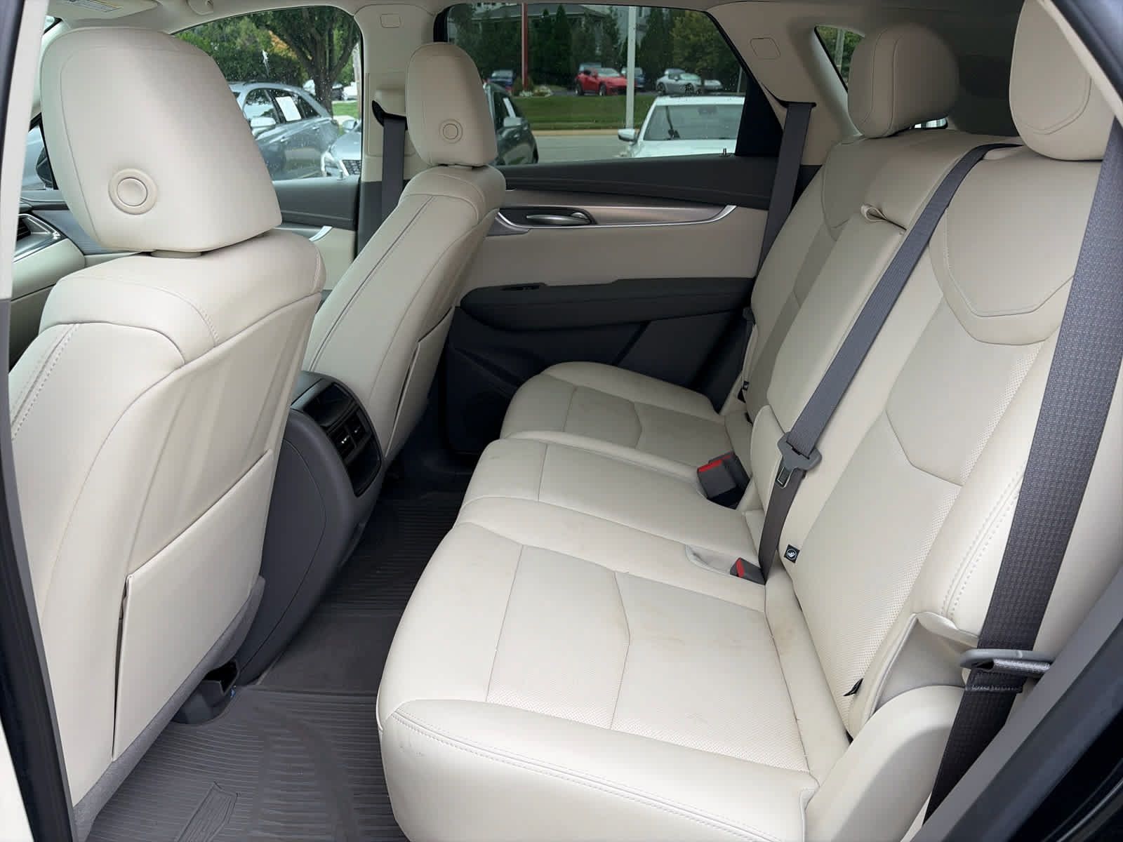 Used 2024 Cadillac XT5 Premium Luxury AWD/4WD image 9