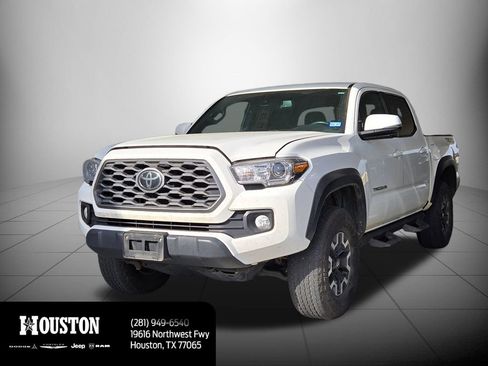 Used 2023 Toyota Tacoma TRD Off-Road RWD image 12