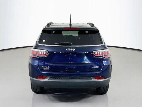 Used 2019 Jeep Compass Latitude w/ Cold Weather Group AWD/4WD image 6