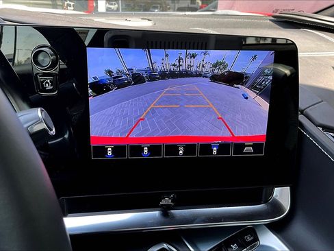 Used 2021 Chevrolet Corvette Stingray Premium Conv w/ Z51 Performance Package image 21