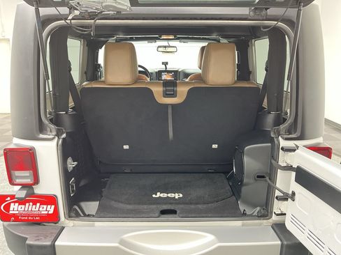 Used 2014 Jeep Wrangler Sahara w/ Dual Top Group AWD/4WD image 23